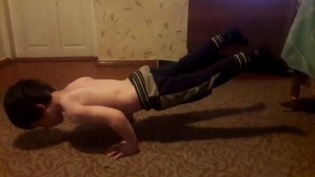 Пятилетний россиянин установил рекорд по отжиманиям