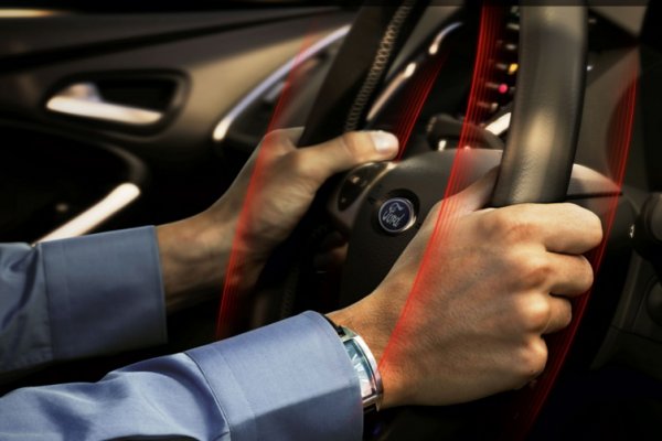 Советы автомобилистам: Эксперты рассказали, как бороться с вибрацией руля при езде