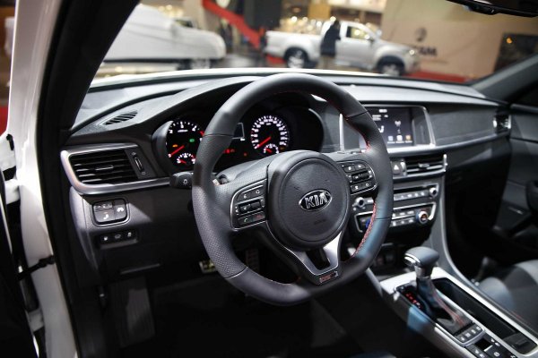 «Не конкурент Toyota Camry?»: Мнением о Kia Optima поделился эксперт