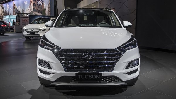 «А есть ли новшества?»: Старый и новый Hyundai Tucson 2019 сравнил эксперт