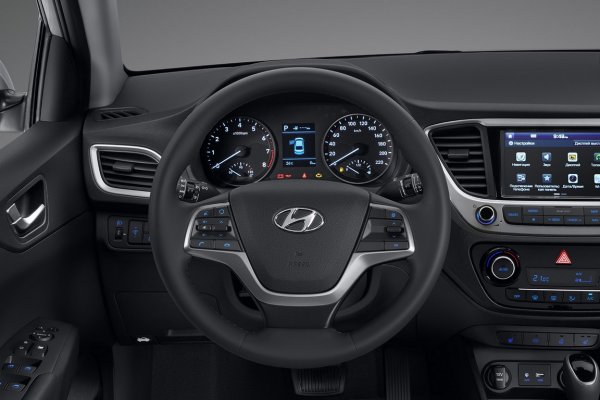 «Проводка может пыхнуть»: Об «опасных» лампочках для Hyundai Solaris рассказал механик