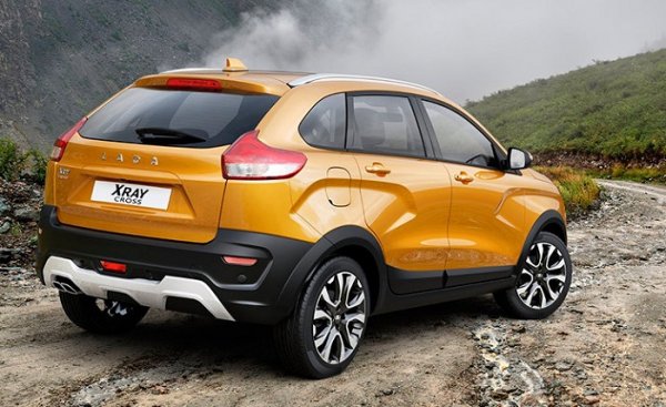 «АвтоВАЗ» утёр нос Renault: Эксперт рассказал, чем LADA XRAY Cross лучше «Дастера»