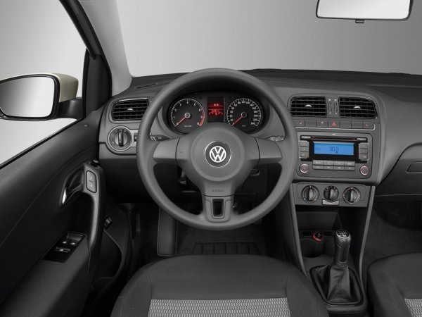 О плюсах и минусах Volkswagen Polo с пробегом рассказал блогер