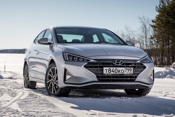 Названы цены на обновленный седан Hyundai Elantra в России