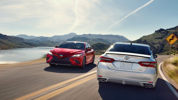 «Неужели этот автомобиль может быть плохим?»: Недостатки новой Toyota Camry 3.5 назвал эксперт