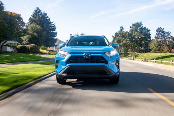 «Такое иногда случается, чудес не бывает»: Проблемы дизельного Toyota RAV4 раскрыл эксперт