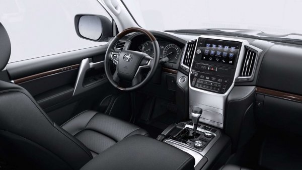 «Чипанул дизель»: О повышении мощности Toyota Land Cruiser 200 рассказал блогер