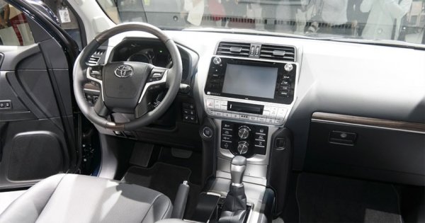 Toyota «кинула» россиян? Почему Land Cruiser Prado 150 «уже не тот» рассказал блогер