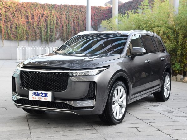 «Range Rover не может, а Китай делает»: Автоэксперт рассказал о новом кроссовере LI One
