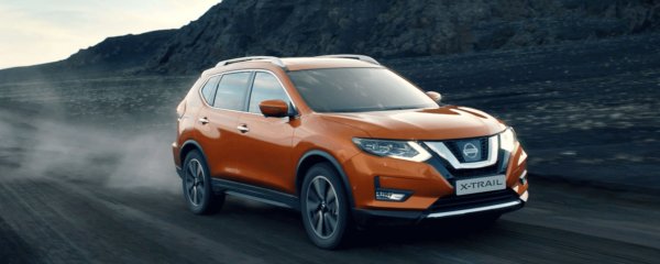 «Без вариатора ездит быстрей»: Блогеры поделились впечатлениями от Nissan X-Trail 2018 года
