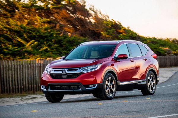 «Равчик, подвинься»: Обзорщица расхвалила новую Honda CR-V 2019 Hybrid