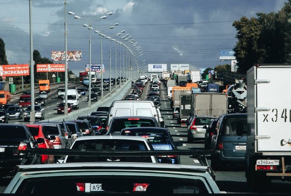 «Эту клоаку оставили на потом»: Водители обсудили рекорды пробки в Лосево на М4 «Дон»