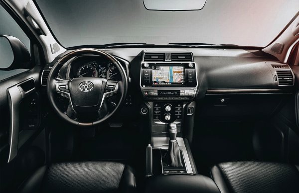 «Это Двухсотый, не бойся»: Стоит ли брать дизельный Toyota Land Cruiser 200 с пробегом под 300 тысяч – сеть