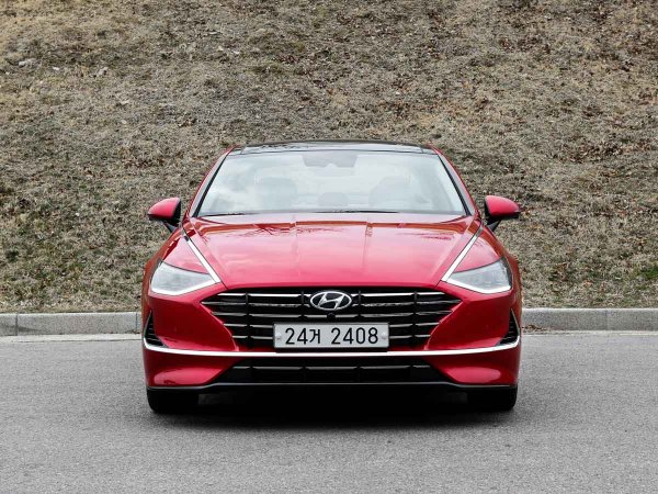 «Дешевле Камри»: Что собой представляет новая Hyundai Sonata 2020 для России - блогер