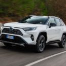 Всегда в моде, при любой погоде: Почему Toyota RAV4 остается бестселлером своего класса